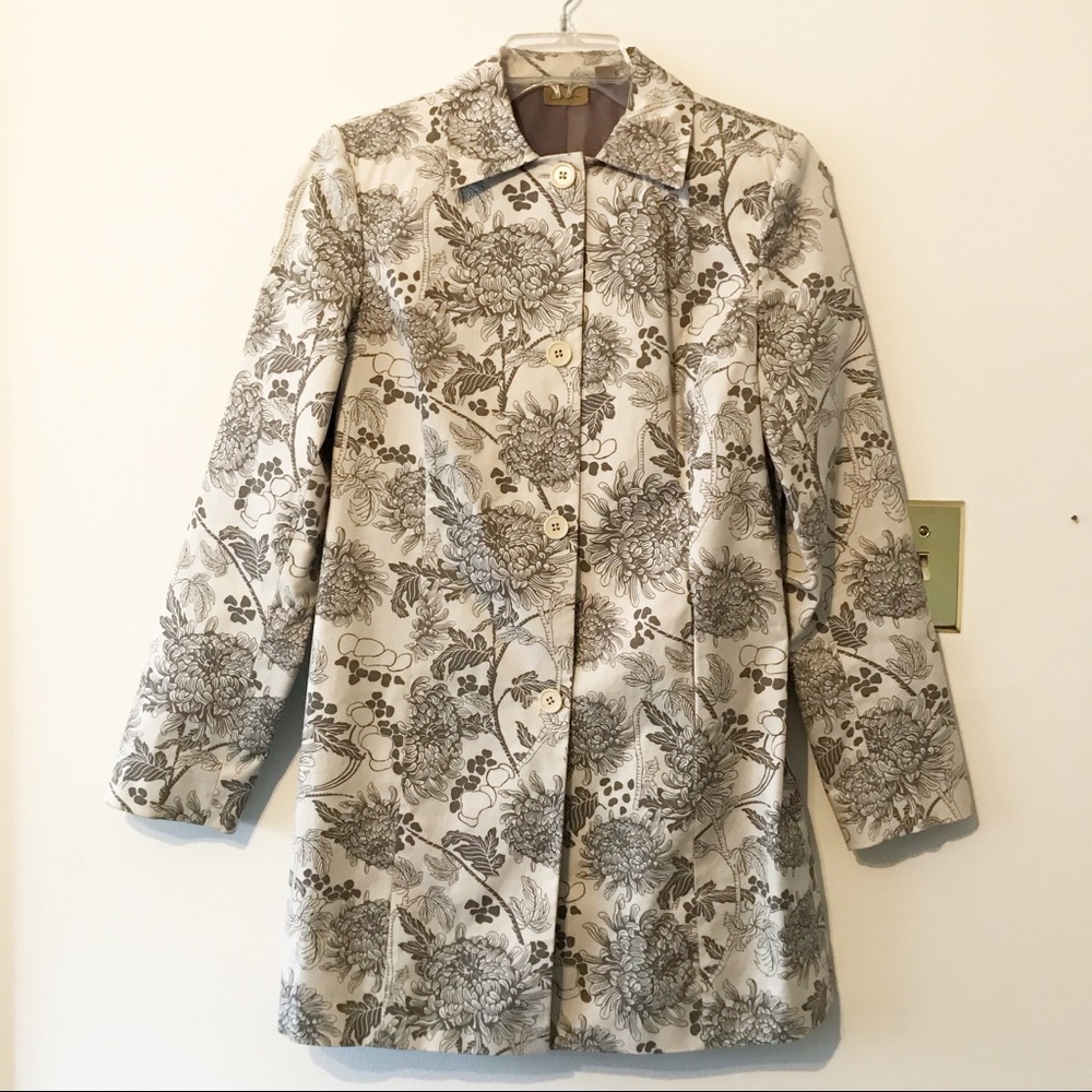 Caslon coat.
